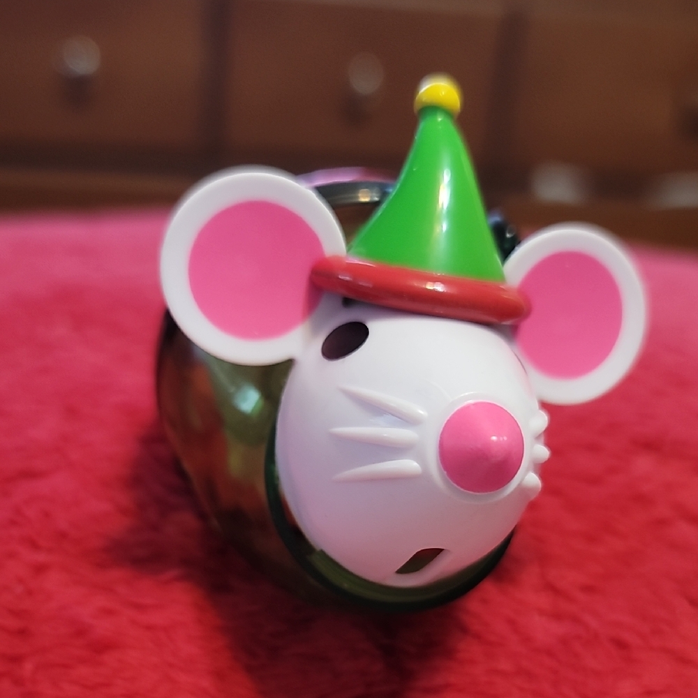 Temptations Snacky Mouse Elf Treat Dispensing Cat Toy Bobble Ball